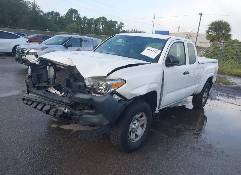 Photo 2 of 2018 Toyota Tacoma SR (VIN 5TFRX5GN4JX110222)