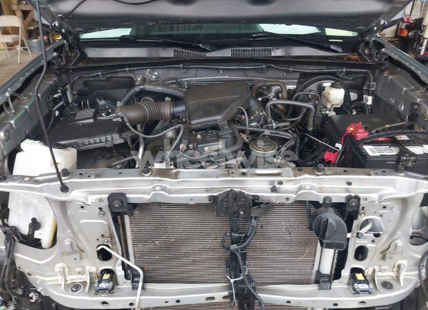 Photo 10 of 2017 Toyota Tacoma SR (VIN 5TFRX5GN5HX080965)