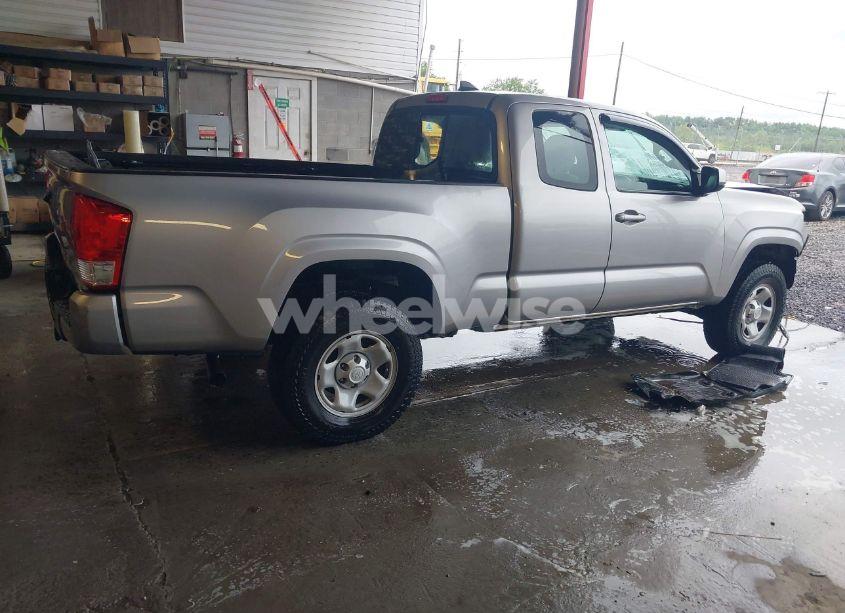 Photo 4 of 2017 Toyota Tacoma SR (VIN 5TFRX5GN5HX080965)