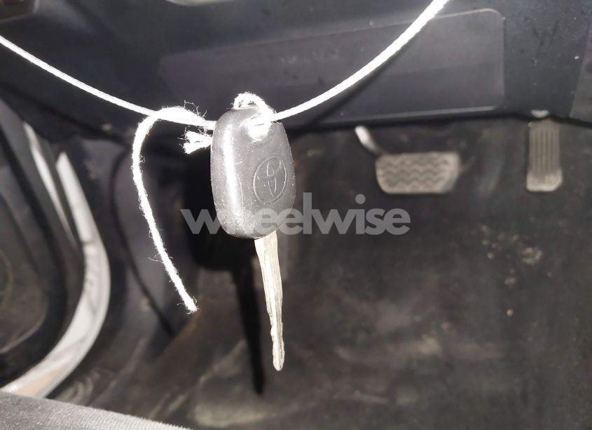 Photo 11 of 2017 Toyota Tacoma SR (VIN 5TFRX5GN5HX085017)