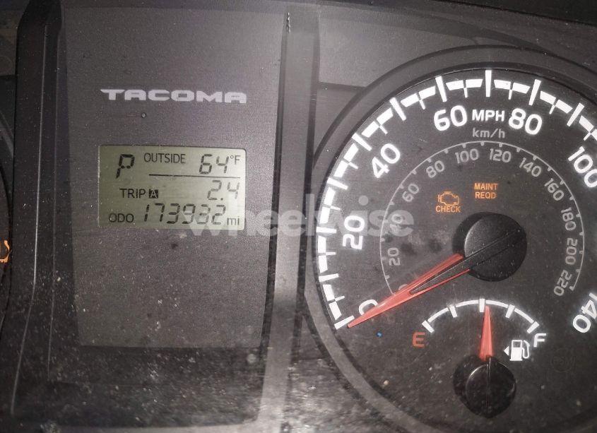 Photo 15 of 2017 Toyota Tacoma SR (VIN 5TFRX5GN5HX085017)