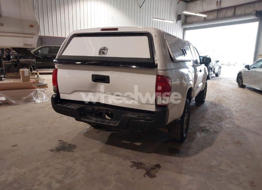 Photo 4 of 2017 Toyota Tacoma SR (VIN 5TFRX5GN5HX085017)