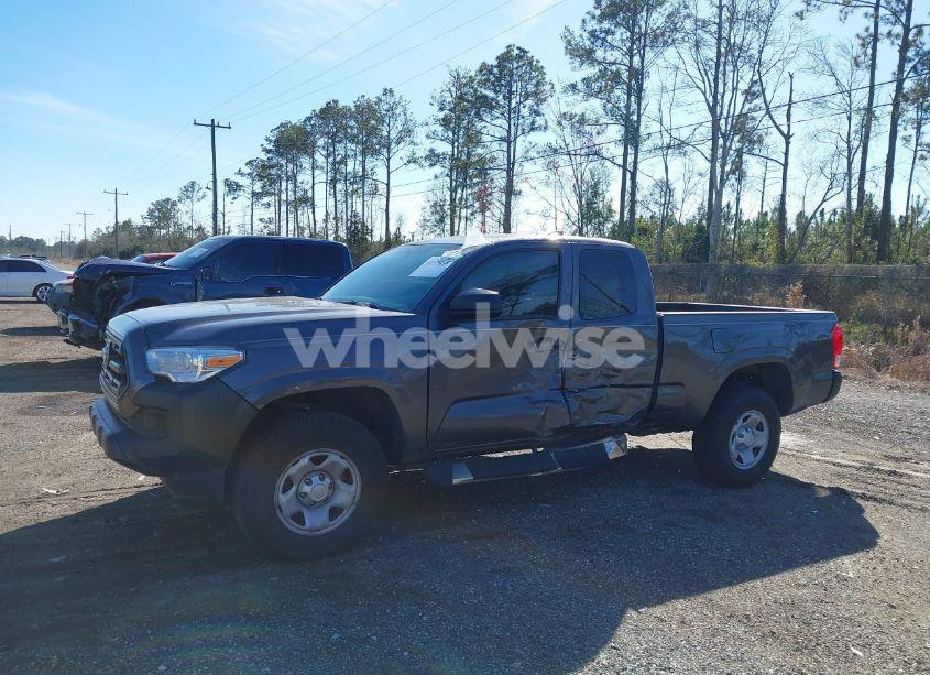 Photo 14 of 2017 Toyota Tacoma SR (VIN 5TFRX5GN5HX091562)