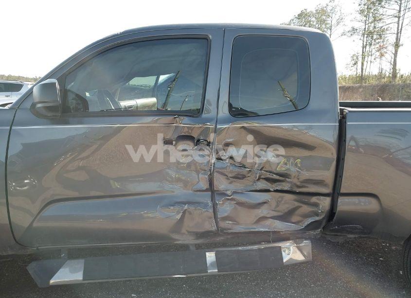 Photo 6 of 2017 Toyota Tacoma SR (VIN 5TFRX5GN5HX091562)