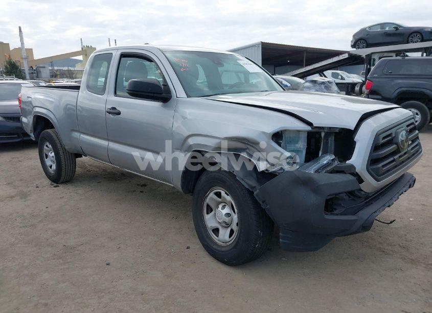 2018 Toyota Tacoma SR (VIN 5TFRX5GN5JX126848) main photo