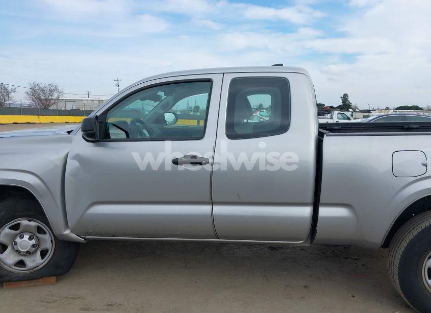 Photo 15 of 2018 Toyota Tacoma SR (VIN 5TFRX5GN5JX126848)