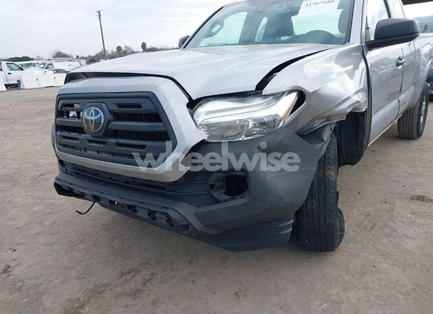 Photo 6 of 2018 Toyota Tacoma SR (VIN 5TFRX5GN5JX126848)