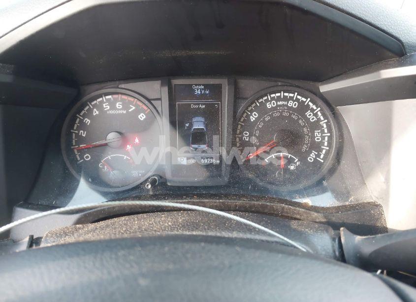 Photo 7 of 2018 Toyota Tacoma SR (VIN 5TFRX5GN5JX127708)