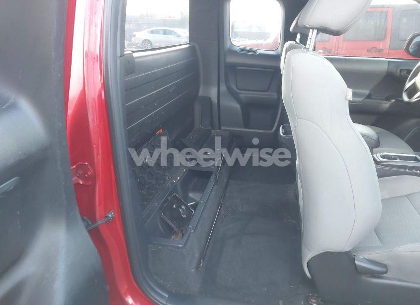 Photo 8 of 2018 Toyota Tacoma SR (VIN 5TFRX5GN5JX127708)