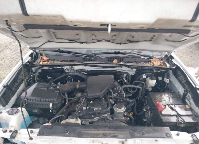 Photo 10 of 2020 Toyota Tacoma SR (VIN 5TFRX5GN5LX179908)