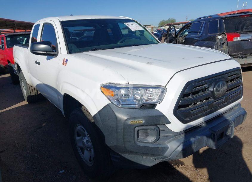 2018 Toyota Tacoma SR (VIN 5TFRX5GN6JX110514) main photo