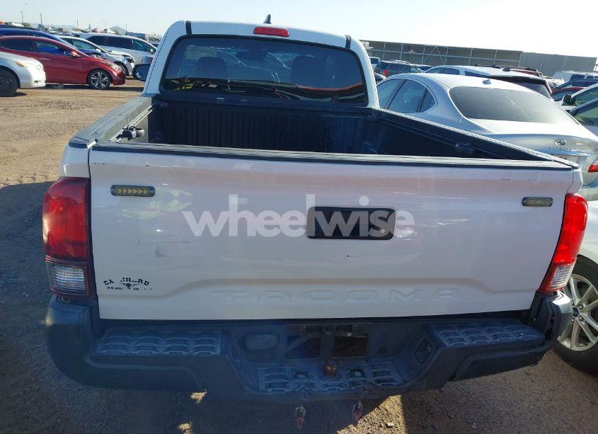 Photo 16 of 2018 Toyota Tacoma SR (VIN 5TFRX5GN6JX110514)