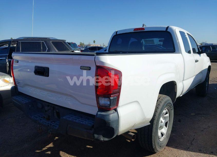Photo 4 of 2018 Toyota Tacoma SR (VIN 5TFRX5GN6JX110514)