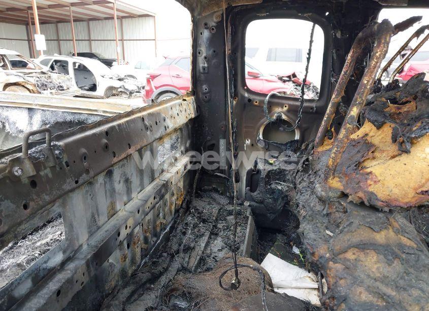 Photo 8 of 2018 Toyota Tacoma SR (VIN 5TFRX5GN6JX115132)