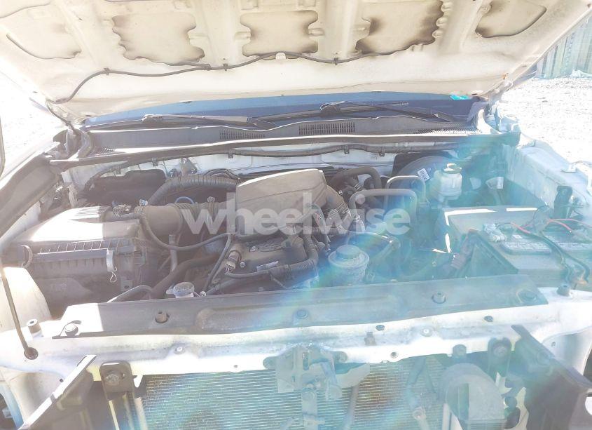 Photo 10 of 2020 Toyota Tacoma SR (VIN 5TFRX5GN6LX169937)