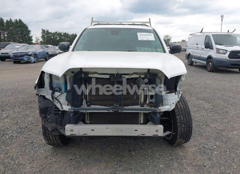 Photo 12 of 2020 Toyota Tacoma SR (VIN 5TFRX5GN6LX169937)