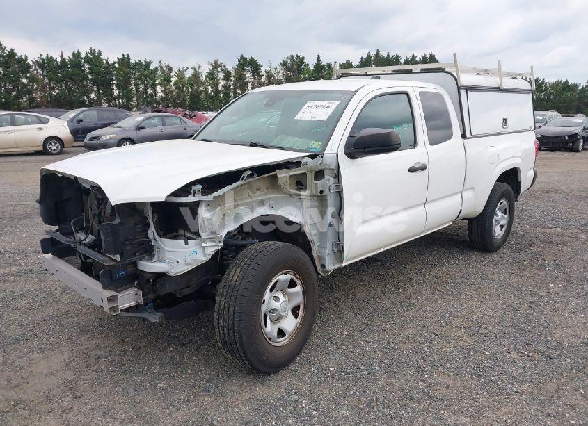 Photo 2 of 2020 Toyota Tacoma SR (VIN 5TFRX5GN6LX169937)