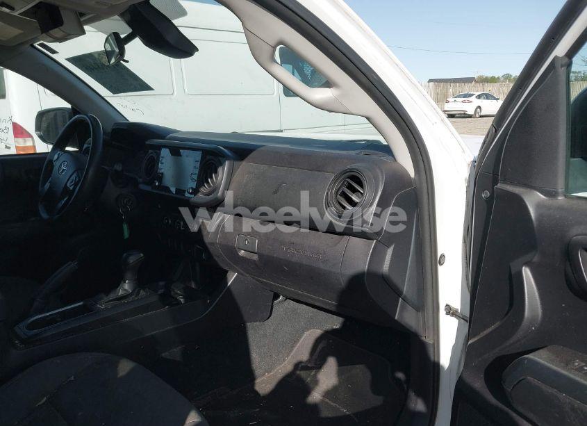 Photo 5 of 2020 Toyota Tacoma SR (VIN 5TFRX5GN6LX169937)