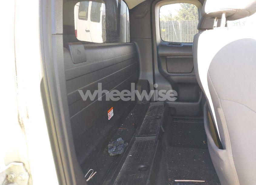 Photo 8 of 2020 Toyota Tacoma SR (VIN 5TFRX5GN6LX169937)