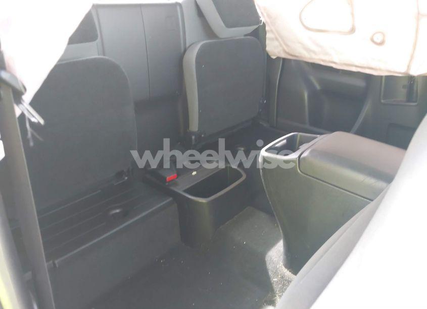 Photo 8 of 2020 Toyota Tacoma SR (VIN 5TFRX5GN6LX172823)