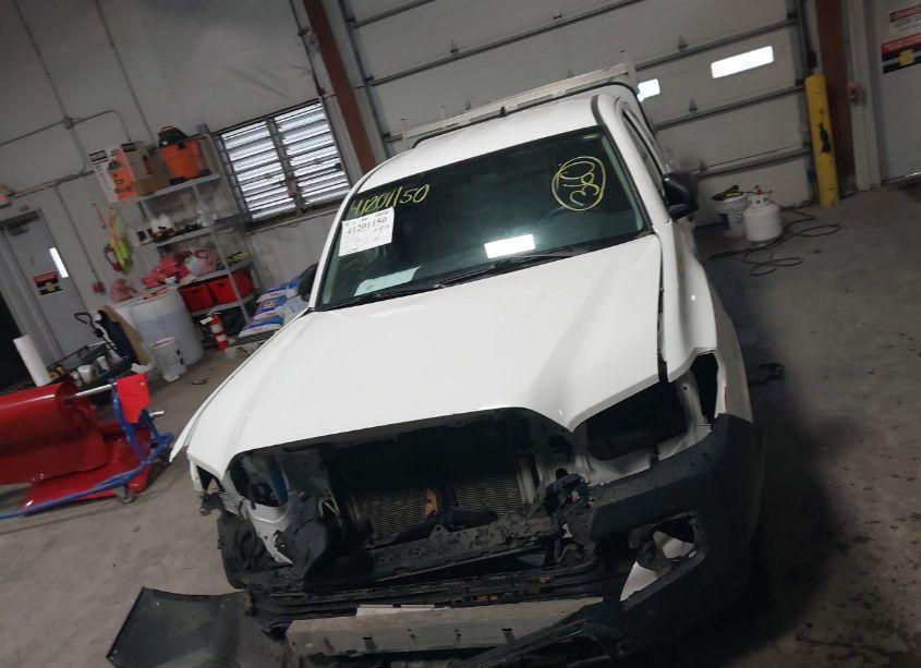 Photo 12 of 2016 Toyota Tacoma SR (VIN 5TFRX5GN7GX064314)