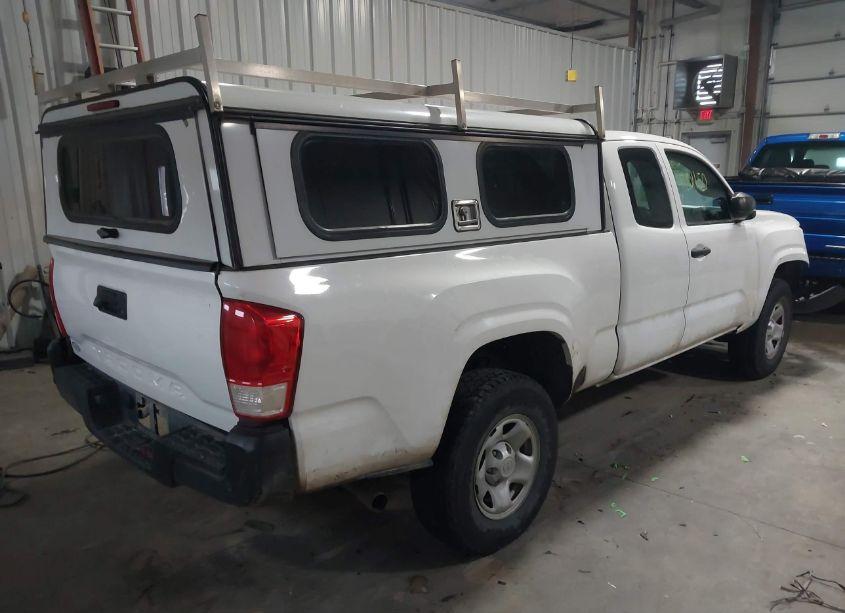 Photo 4 of 2016 Toyota Tacoma SR (VIN 5TFRX5GN7GX064314)