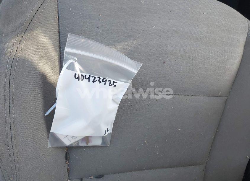 Photo 17 of 2017 Toyota Tacoma SR (VIN 5TFRX5GN7HX085519)