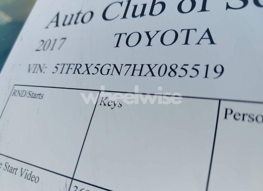 Photo 9 of 2017 Toyota Tacoma SR (VIN 5TFRX5GN7HX085519)