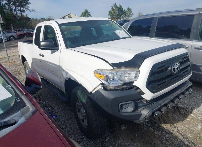2017 Toyota Tacoma SR (VIN 5TFRX5GN7HX100956) main photo