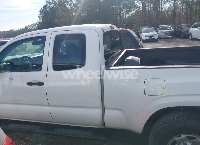 Photo 14 of 2017 Toyota Tacoma SR (VIN 5TFRX5GN7HX100956)