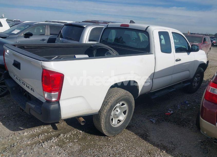 Photo 4 of 2017 Toyota Tacoma SR (VIN 5TFRX5GN7HX100956)