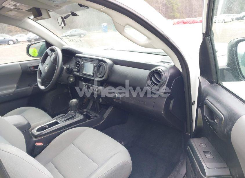 Photo 5 of 2017 Toyota Tacoma SR (VIN 5TFRX5GN7HX100956)