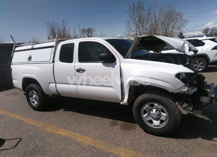 Photo 13 of 2018 Toyota Tacoma SR (VIN 5TFRX5GN7JX105158)