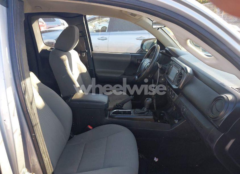 Photo 5 of 2018 Toyota Tacoma SR (VIN 5TFRX5GN7JX106195)