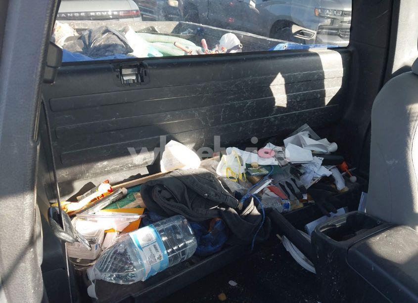 Photo 8 of 2018 Toyota Tacoma SR (VIN 5TFRX5GN7JX106195)