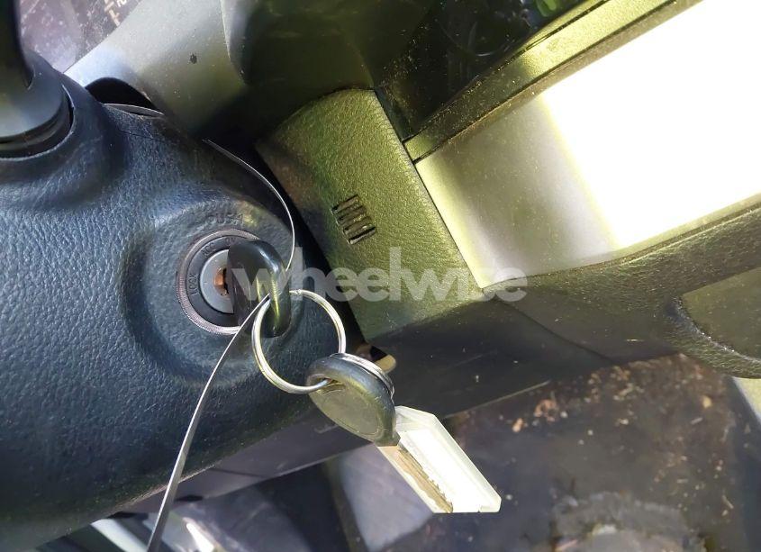 Photo 11 of 2018 Toyota Tacoma SR (VIN 5TFRX5GN7JX118914)