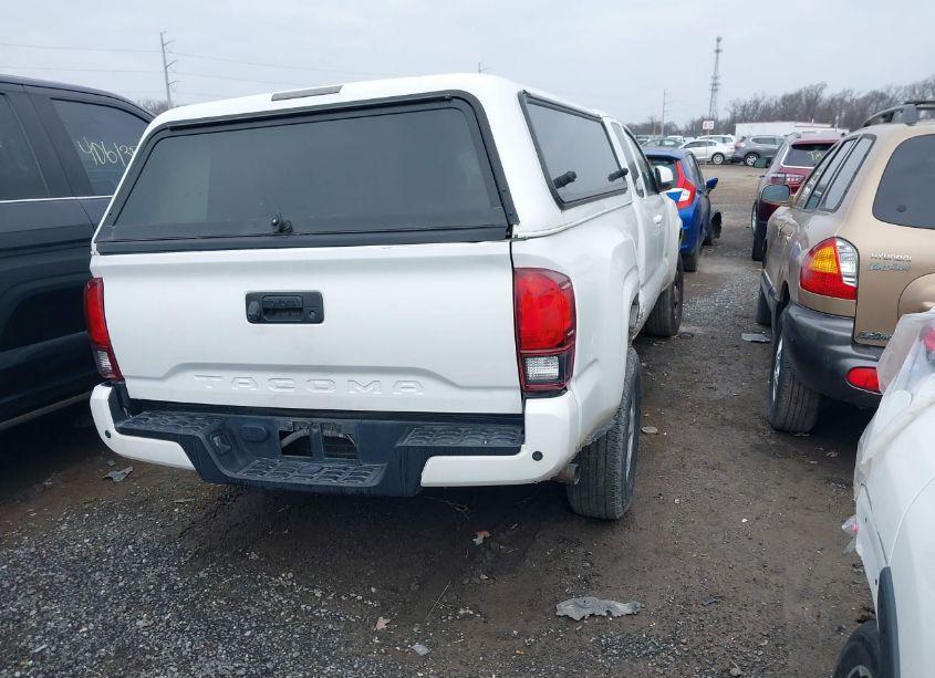 Photo 4 of 2018 Toyota Tacoma SR (VIN 5TFRX5GN7JX128133)