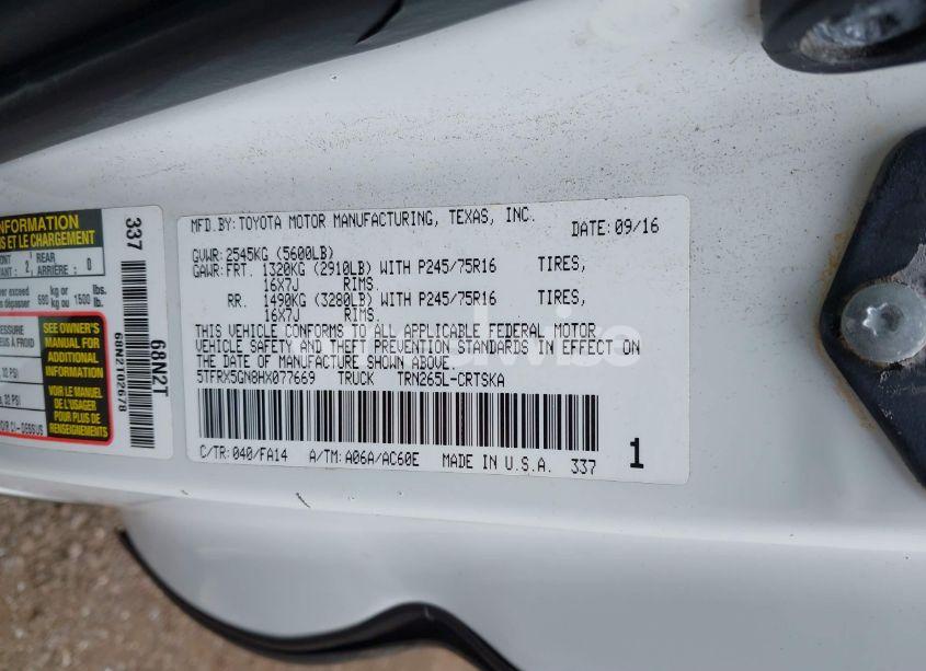 Photo 9 of 2017 Toyota Tacoma SR5 (VIN 5TFRX5GN8HX077669)