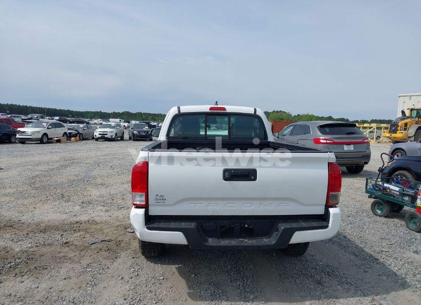 Photo 15 of 2017 Toyota Tacoma SR (VIN 5TFRX5GN8HX083181)