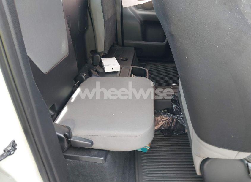 Photo 8 of 2017 Toyota Tacoma SR (VIN 5TFRX5GN8HX083181)