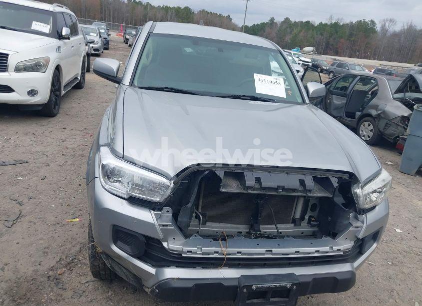 Photo 12 of 2017 Toyota Tacoma SR (VIN 5TFRX5GN8HX097310)