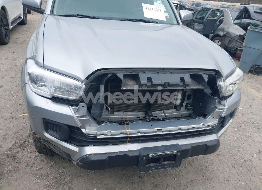 Photo 6 of 2017 Toyota Tacoma SR (VIN 5TFRX5GN8HX097310)