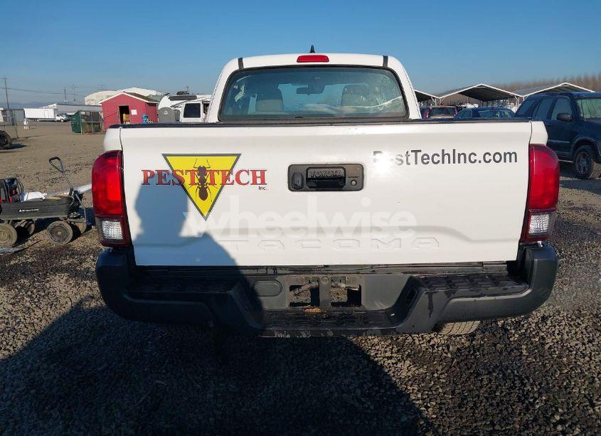 Photo 17 of 2018 Toyota Tacoma SR (VIN 5TFRX5GN8JX104715)