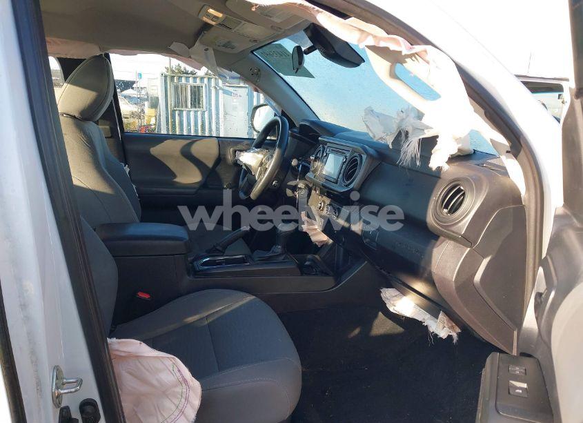 Photo 5 of 2018 Toyota Tacoma SR (VIN 5TFRX5GN8JX104715)