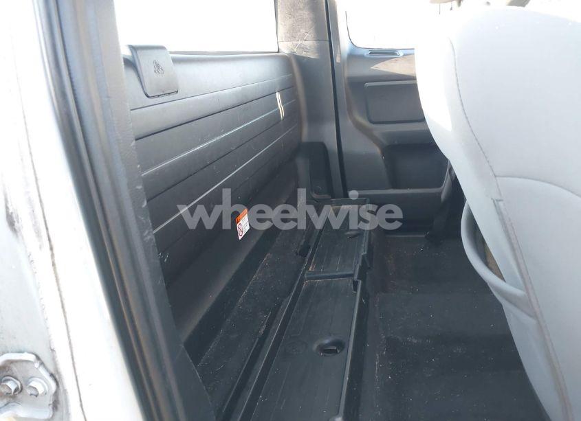 Photo 8 of 2018 Toyota Tacoma SR (VIN 5TFRX5GN8JX104715)