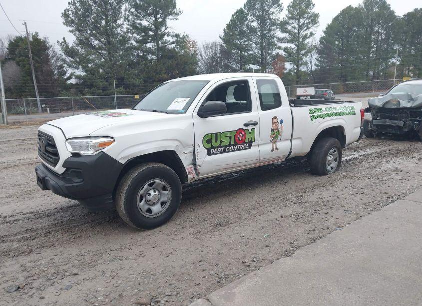 Photo 2 of 2018 Toyota Tacoma SR (VIN 5TFRX5GN8JX119022)