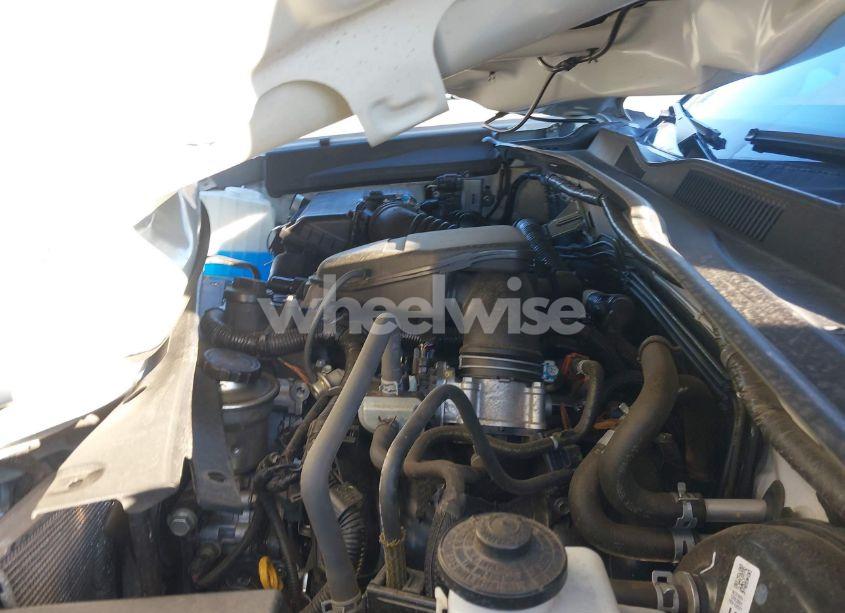 Photo 10 of 2019 Toyota Tacoma SR (VIN 5TFRX5GN8KX149266)