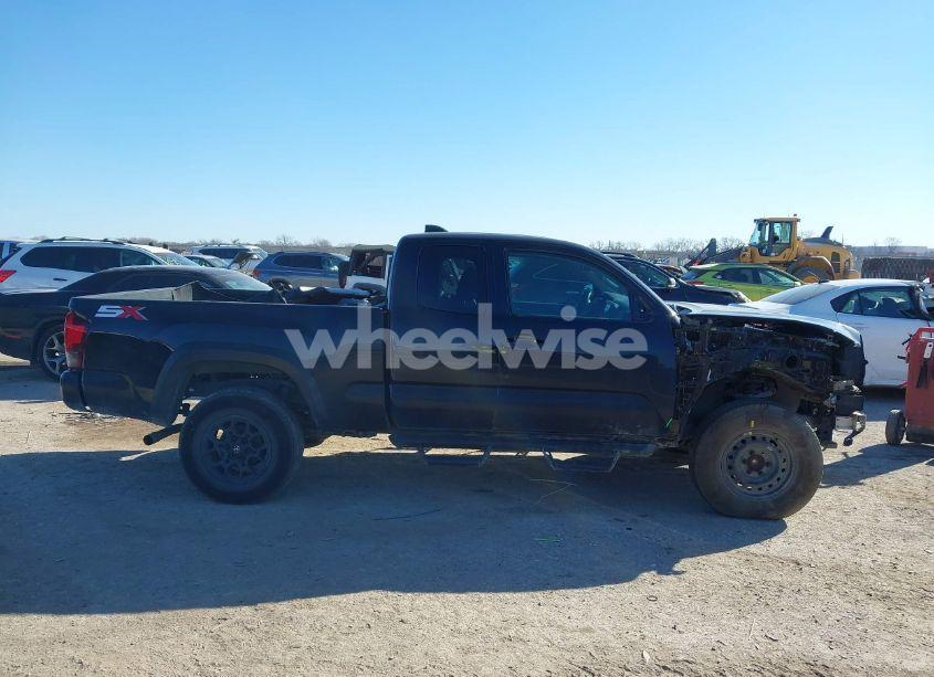 Photo 13 of 2020 Toyota Tacoma SR (VIN 5TFRX5GN8LX179353)