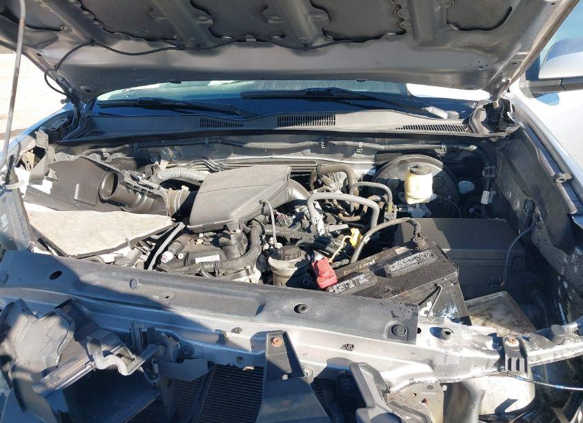 Photo 10 of 2016 Toyota Tacoma SR (VIN 5TFRX5GN9GX063875)