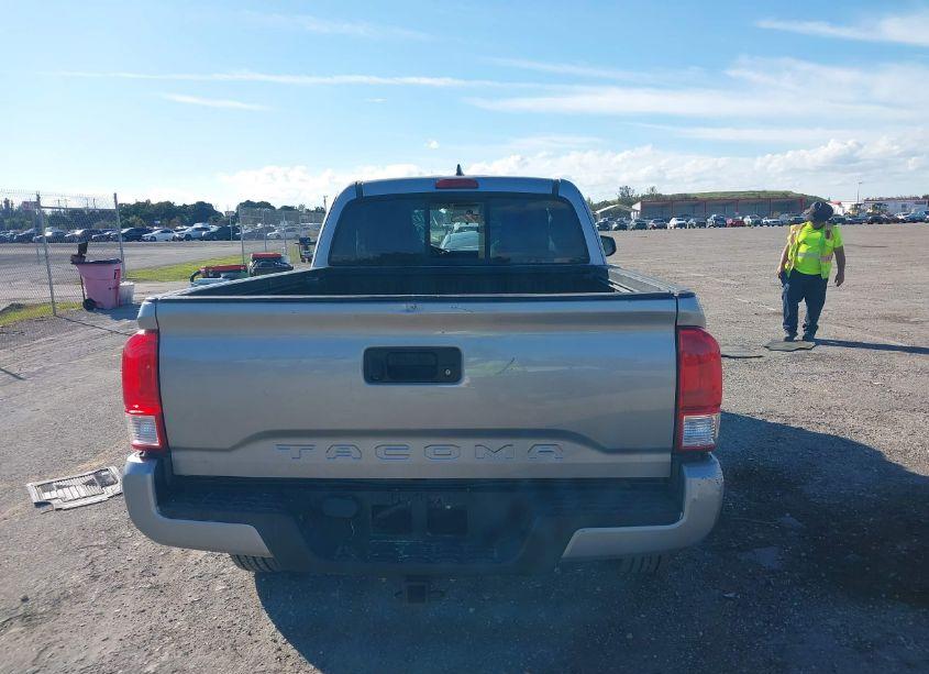 Photo 16 of 2016 Toyota Tacoma SR (VIN 5TFRX5GN9GX063875)